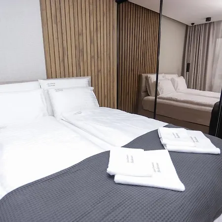 Bulevar Apartment *